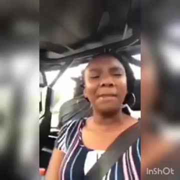 My girlfriend listen to music in cars