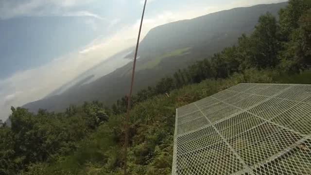 Volo in delta monosuperficie su lago di Vico