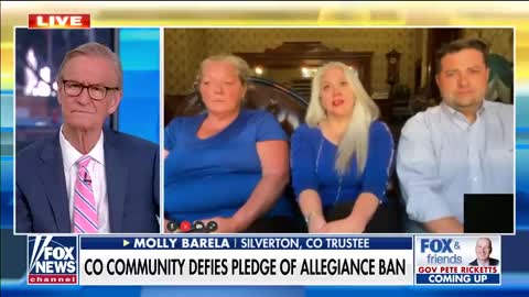 Colorado mayor bans Pledge of Allegiance at meeting, attendees recite it anyway