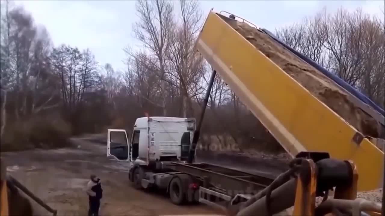 Funniest Fails Compilation Funny Video Idiot At Work