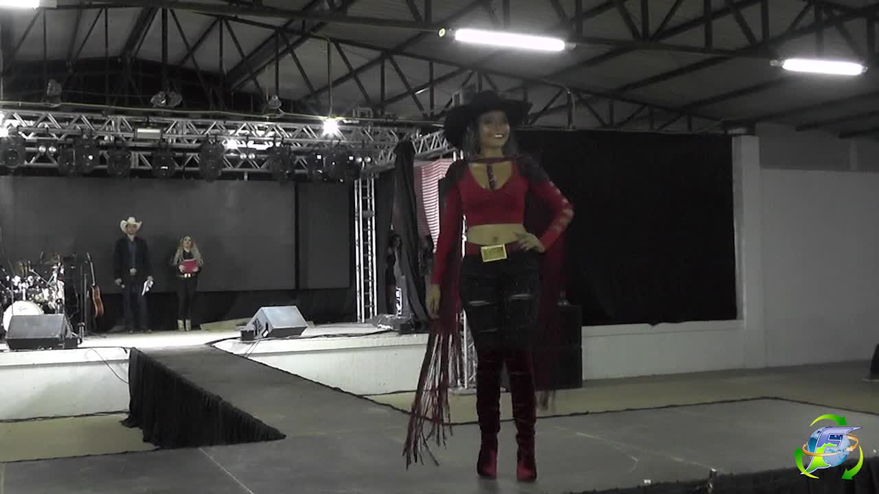 Desfile Garota Espoalta 2018 Esporte Fino