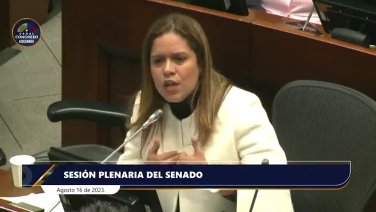 Senadora pide saber en cuánto le queda el sueldo para saber si le sirve ir al Congreso