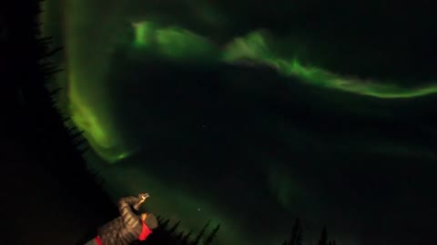 The sound of Aurora Borealis-- Real time video!