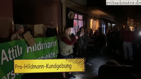 Esst Nazis! Kanibalismus gegen Rechts - Anti-Hildmann-Demo in Berlin