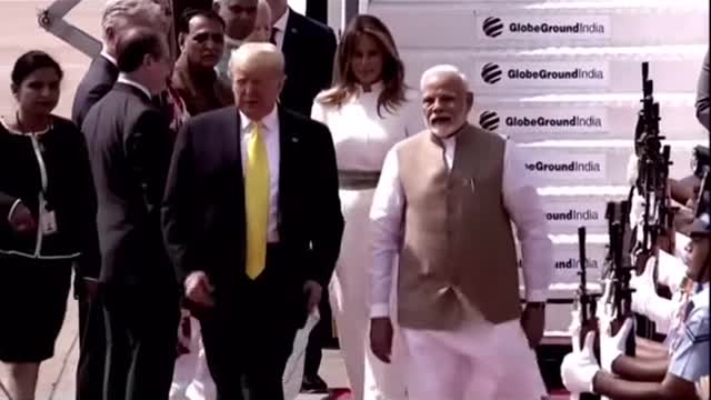 Trump Wearing" Yellow Tie For the First Time