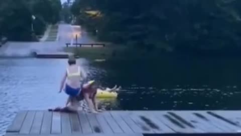 WOMEN HA HA HA Funny fails