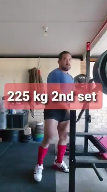 Squats 22 kg