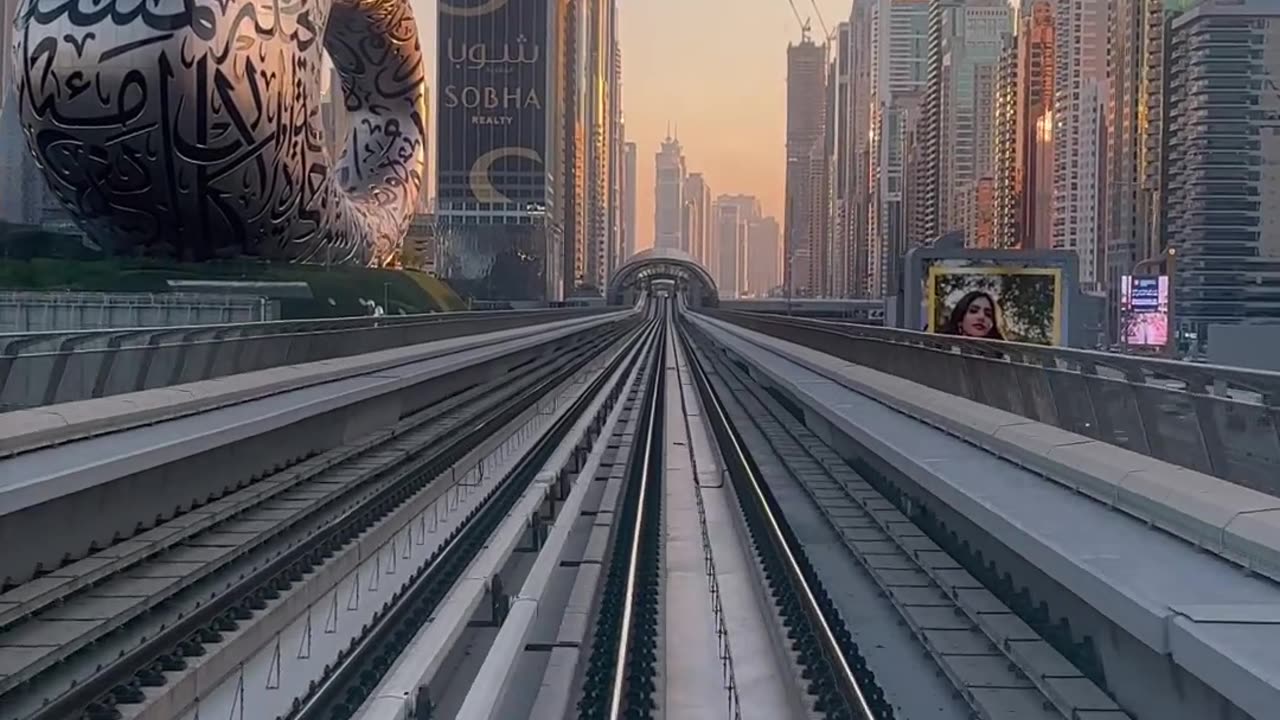 Dubai metro 😍😍😍😍😍 beautiful voice and place ..#dubai