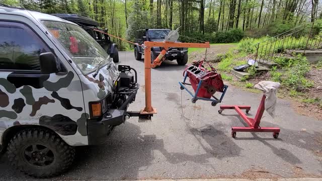 Using Mini as an engine crane (cherry picker) best swiss army knife of vehicles!