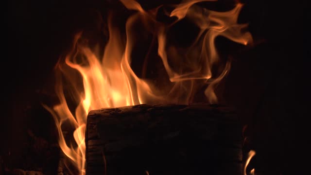 Wood Fireplace 4K UHD