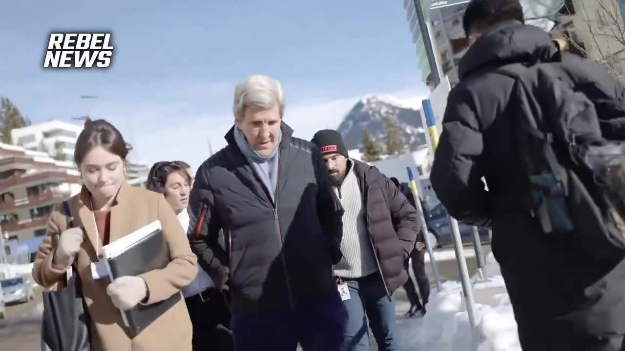 John Kerry Gets Confronted & Called Out To His Face For His Hypocrisy