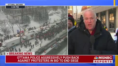 Freedom Convoy Protestors Interrupt Fake News Reporter by Chanting Freedom!