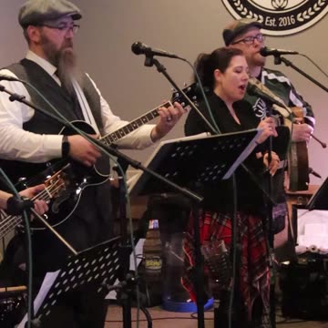 Band o Barley sings Hoist the Colors