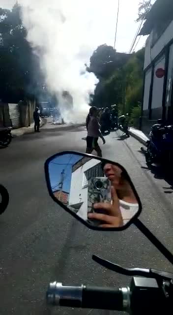 Transportadores ‘piratas’ arremetieron contra las autoridades en el norte