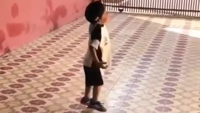 genius football kid