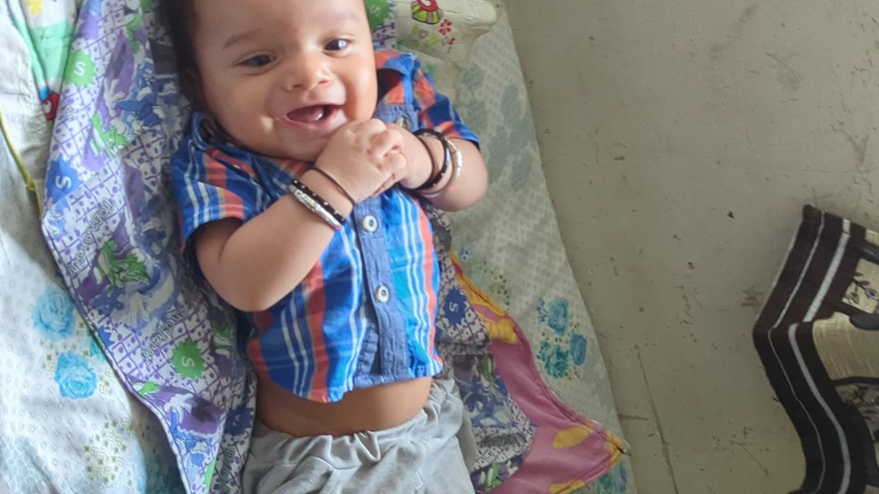 I love my baby boy and he laughing very very beautiful