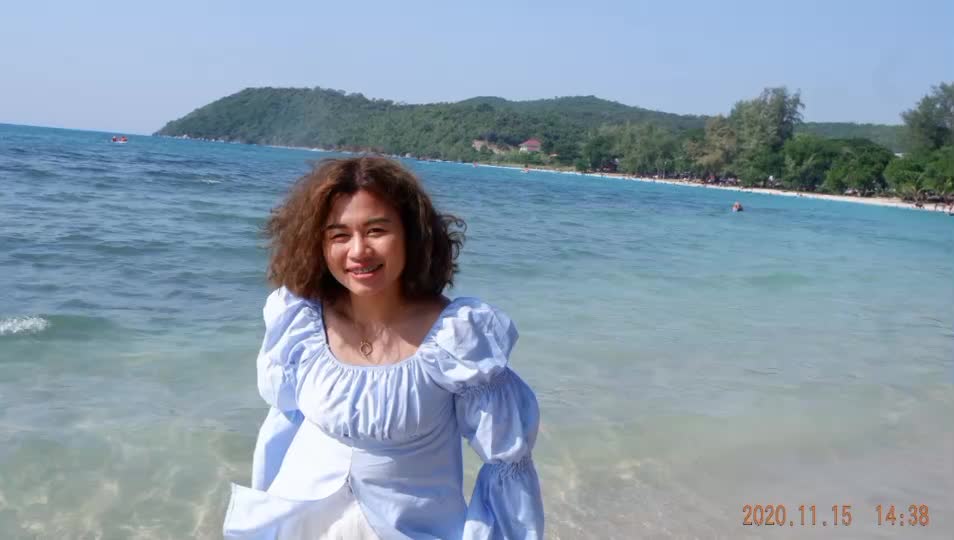 My Thai girlfriend Race is very cute and happy