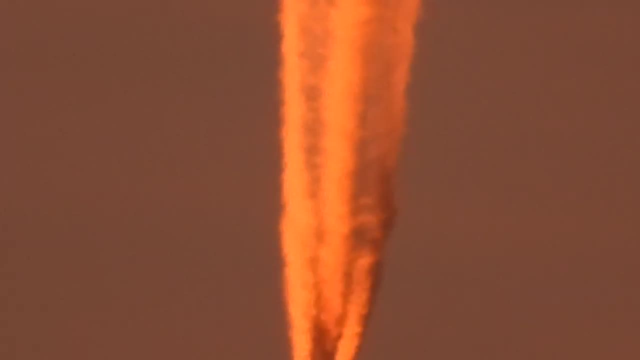 Major Flying Dump Truck Over L.A. Feb. 14, 2021 5:55 PM