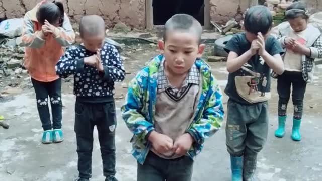 Dance to the music, the boy totally lose himself