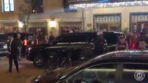 BREAKING NEWS - PM Justin Trudeau and Ukraine PM Zelensky had to run away from Royal York Hotel ...