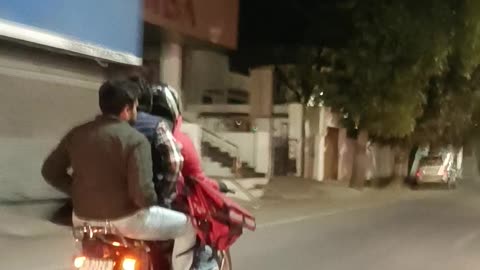 Zomato boy helping at midnight