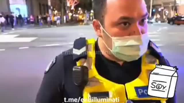 Australia CovidTyranny - 35 - Police Officer with no nametag.