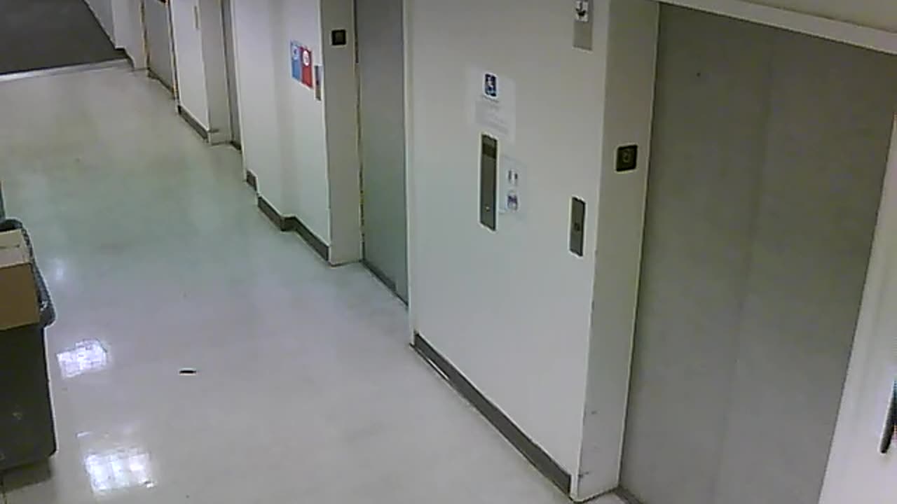3904PSQB06FreightLobbyRear_2021-01-05_16h00min01s507ms.mp4