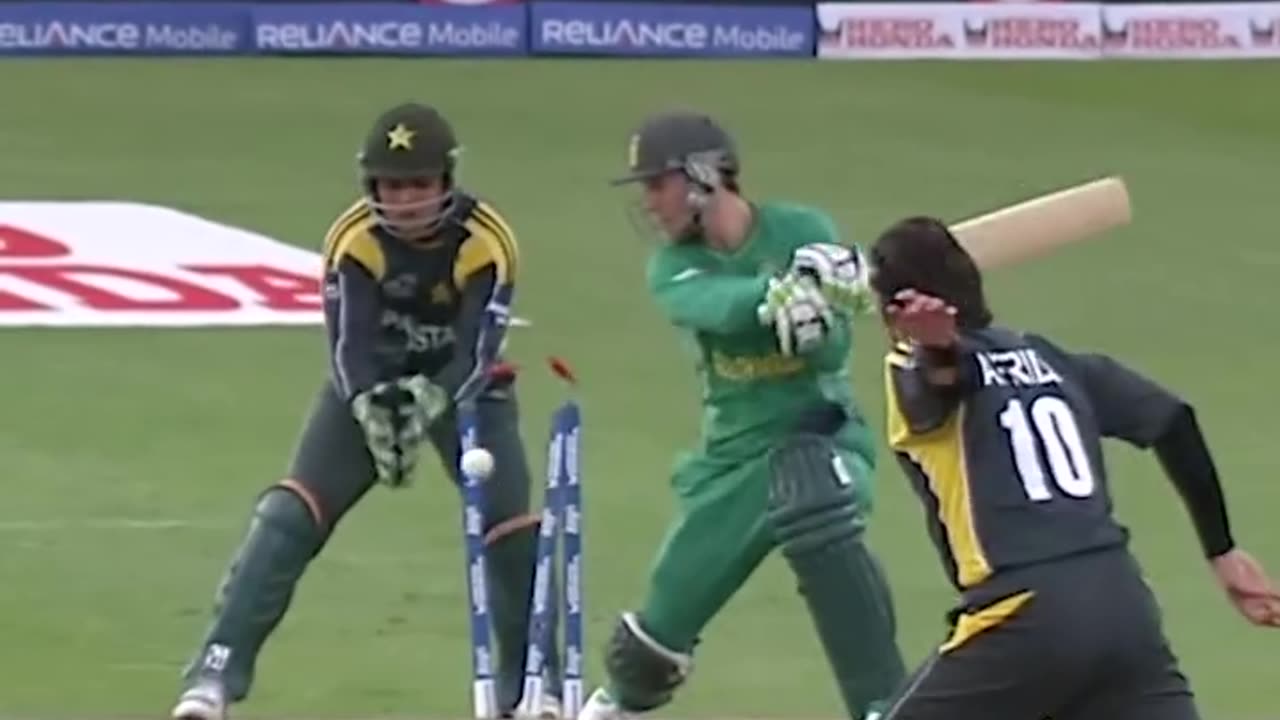 Shahid Afridi tears up the 2009 Semi Final