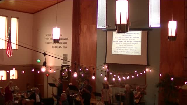 Yah'shua loves me - Shema