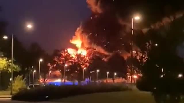 Now: Major fire at Picnic distribution center in Almelo, Netherlands.