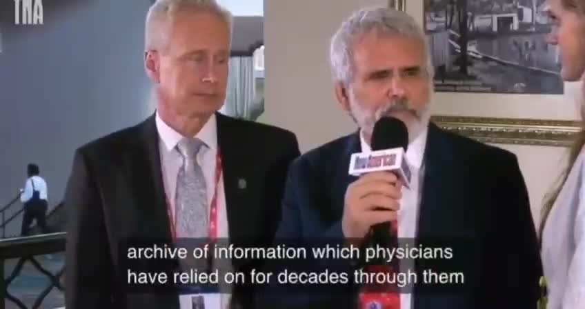 Dr. Robert Malone calls out the CDC