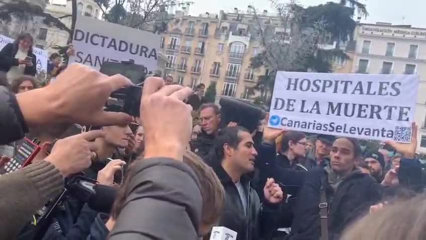 ¡¡¡NI UN PASO MÁS!!!