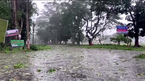 Power cuts as cyclone Remal pounds Bangladesh