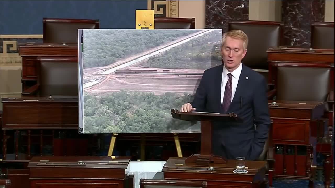 'See This Tiny Little Picket Fence On The Bottom Here—Probably Not': Lankford Rips Biden On Border