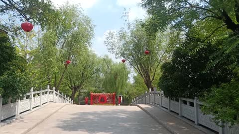 This bridge leads to happiness