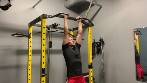 Hammer Grip Pull Ups