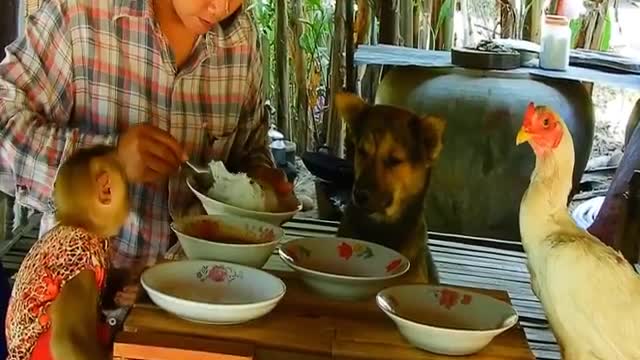 Sokyea,Schuten and Tony eating