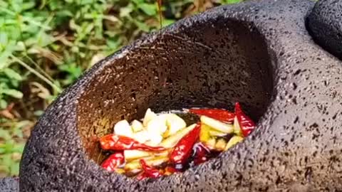 Amazing cooking style in the forest