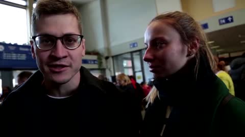 Ukrainian-Russian couple flee from Kyiv