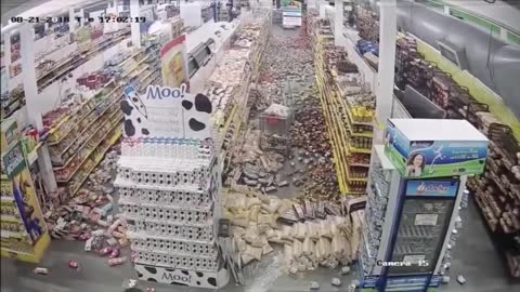 view inside the mart during earthquake