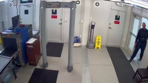 0972USCG00SouthTrailer_2021-01-06_01h00min01s120ms.mp4