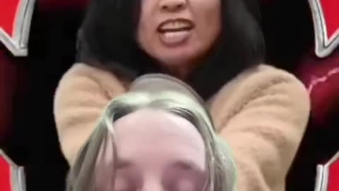 chanclas 80s 90s Mom's weapon of choice