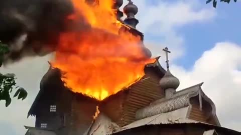 Ucraina: Le Forze di Kiev hanno appiccato il fuoco alla chiesa