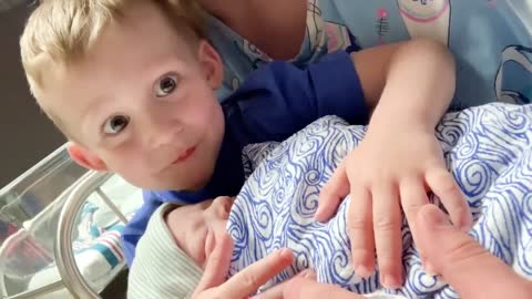 What happen When Kids Meet Newborn Babies? 😍💕/ justlaugh