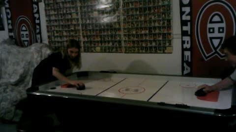 Air hockey