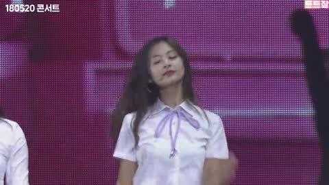 Twice Heart Shaker Grouchy Nayeon