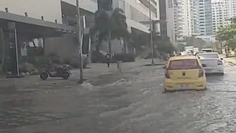 Inundaciones en sector de Bocagrande
