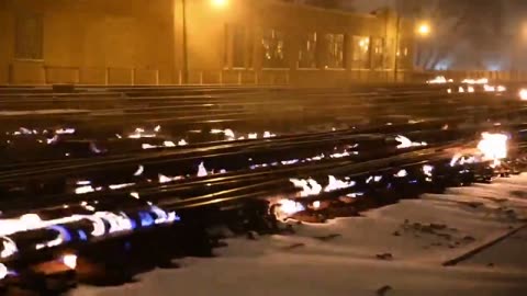 THIS UNIQUE AREA TRAIN TRACK IN CHICAGO UTILIZES A GAS FED FLAME SYSTEM