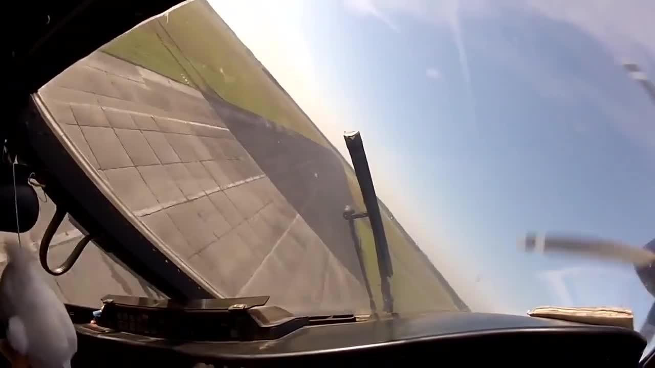 SCARIEST LANDING YOU HAVE EVER SEEN!!!!!