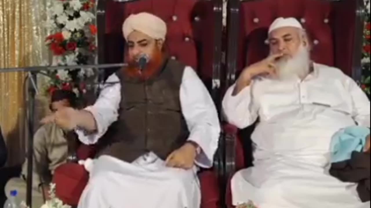 اپنے زیورات کی زکوۃ نہ دینے والی خواتین عذاب قبر کیلئے تیار رہیں